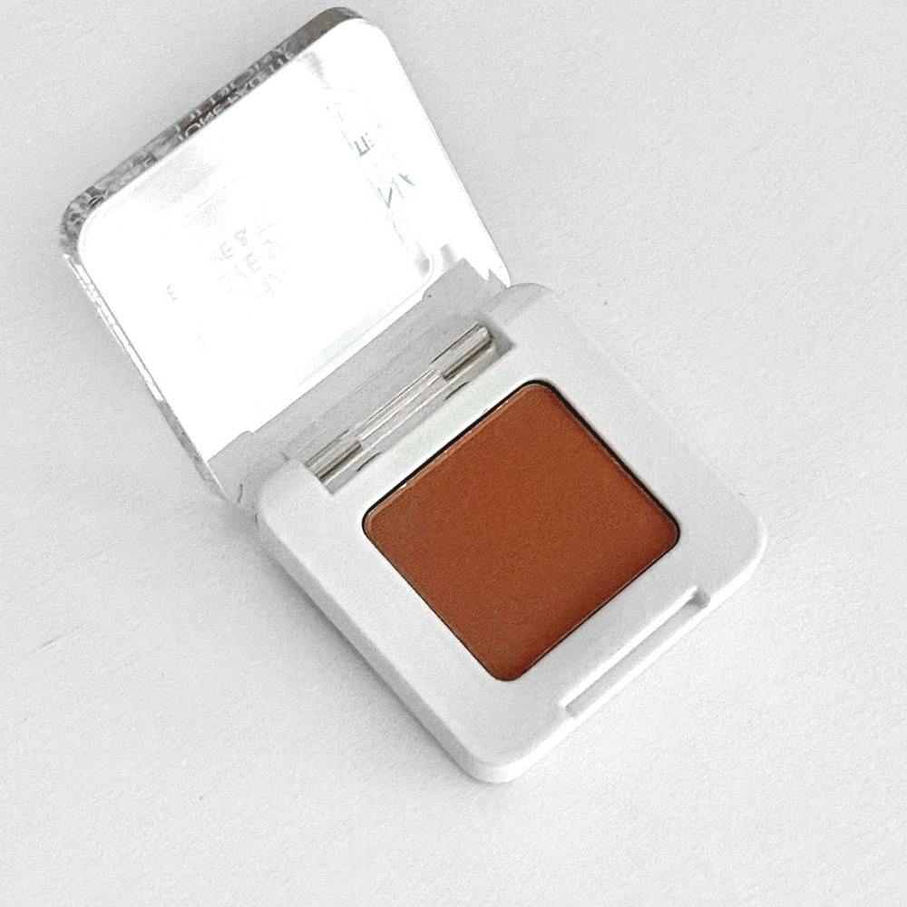 Natasha Denona Eye Sculpt Texture & Tone Soft Palette
Shade Y2 - Picture 2 of 3